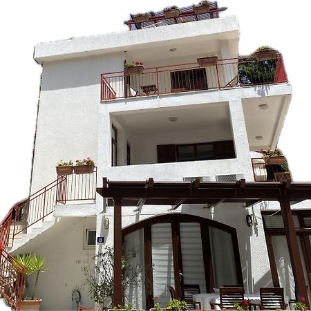 Apartments Almaja Villa Петровац Экстерьер фото